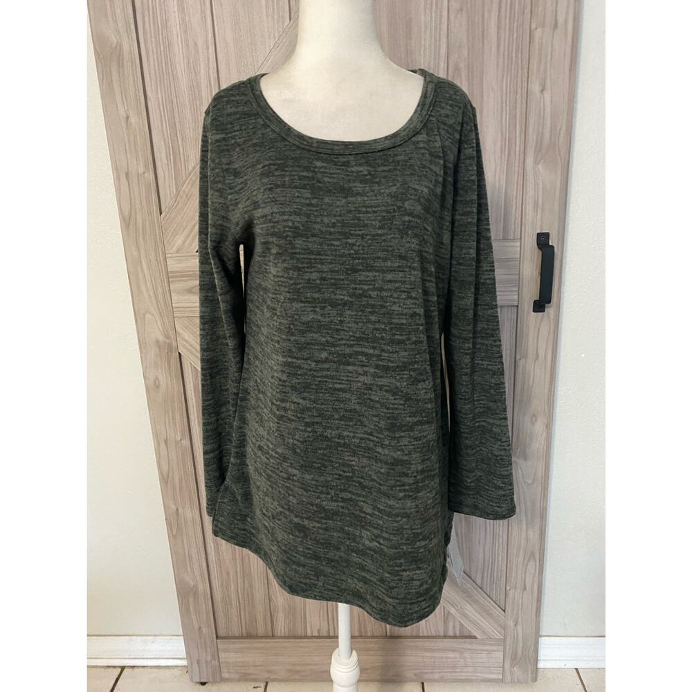 NWT forgotten Grace, medium hunter, green, long sleeve top